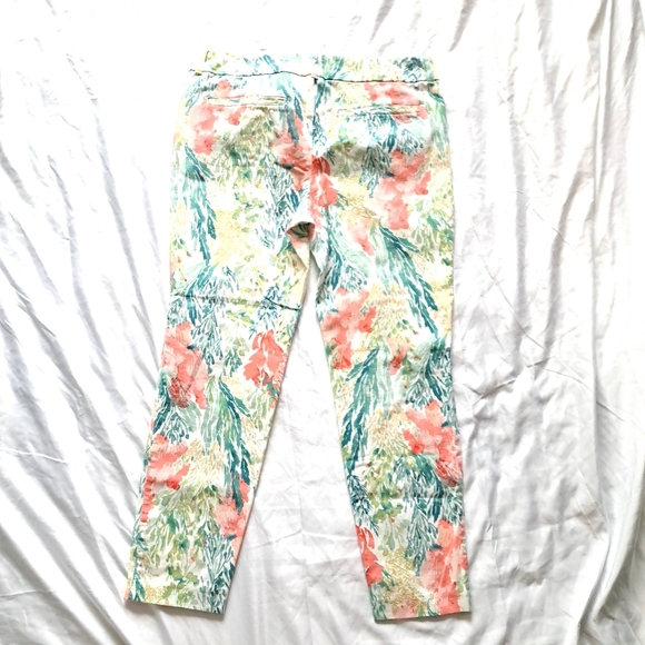 Old Navy | Colorful white pixie mid rise women's pant - Picture 9 of 12